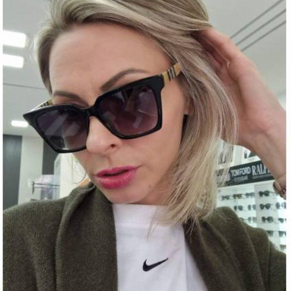 Burberry BE4335 39298G Sunglasses Black Square Frame, Grey Lenses
